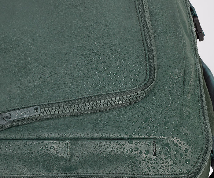 The Outdoor Convertible Backpack 25L | Forest Green