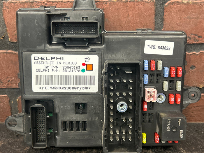 06-10 Saturn Sky Pontiac Solstice Chevrolet HHR Body Control Module Unit BCM OEM