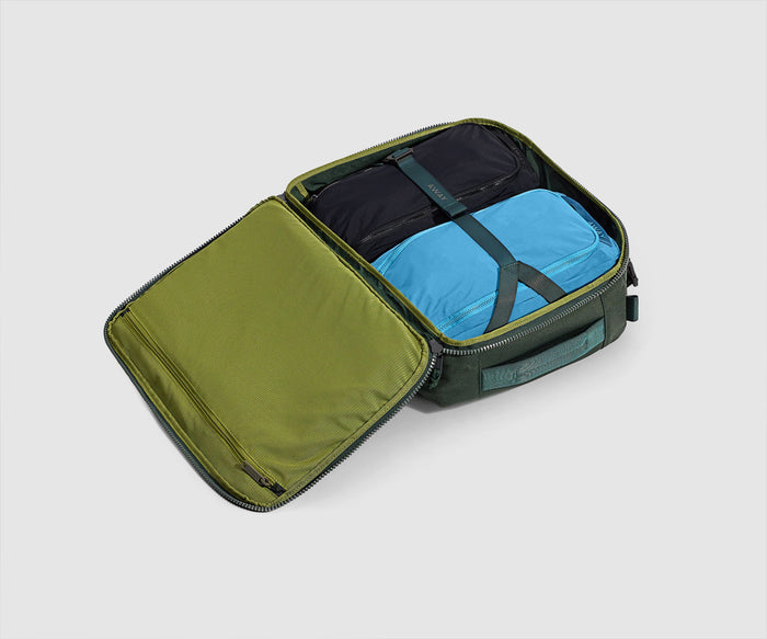 The Outdoor Convertible Backpack 25L | Forest Green