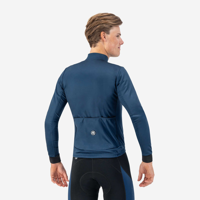 Rogelli Core fietsshirt heren blauw lange mouw gedragen achterkant.