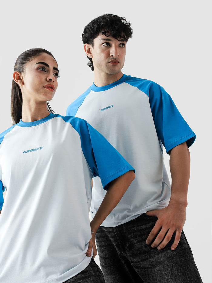 CORE tees electric blue raglan male model front view contrast sleeve Pakistan – GROOVY
