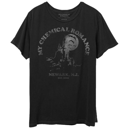HAUNTED CASTLE DISTRESSED T-SHIRT