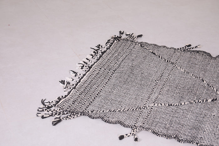 Vintage Berber Rug - Black and White Design - 3.3x4.6 ft - Handwoven Kilim
