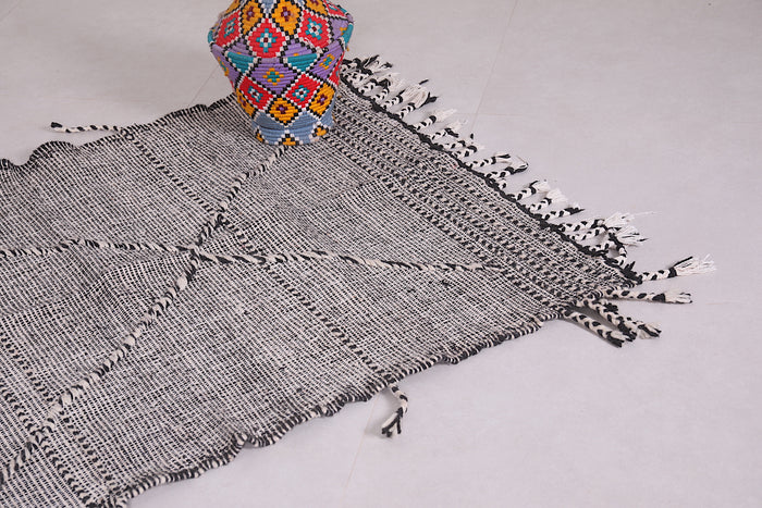Vintage Berber Rug - Black and White Design - 3.3x4.6 ft - Handwoven Kilim