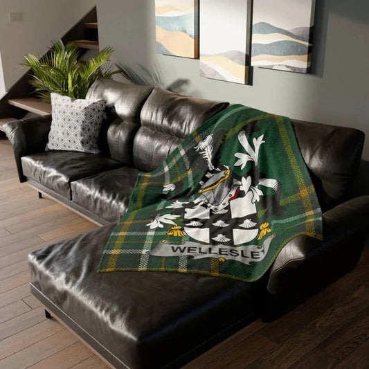 Cozy Green Highland Family Name Shield Throw Blanket
