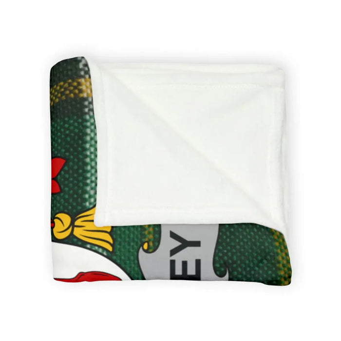 High-Quality Cozy Blanket for Comfortable Lounging